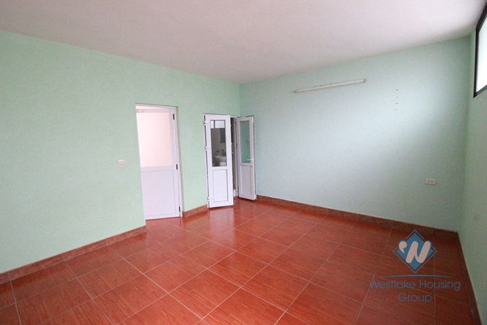 Newly renovated house with 05 bedrooms for rent in Xuan Dieu Street, Tay Ho, Hanoi.